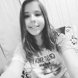 Meet your Posher, Lizzie